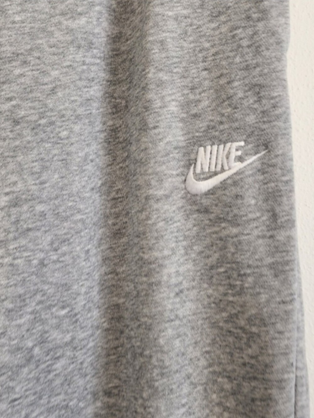 Nike Gray Sweatpants Sportswear Essential Womens Fleece Joggers Small Heather - Picture 5 of 10